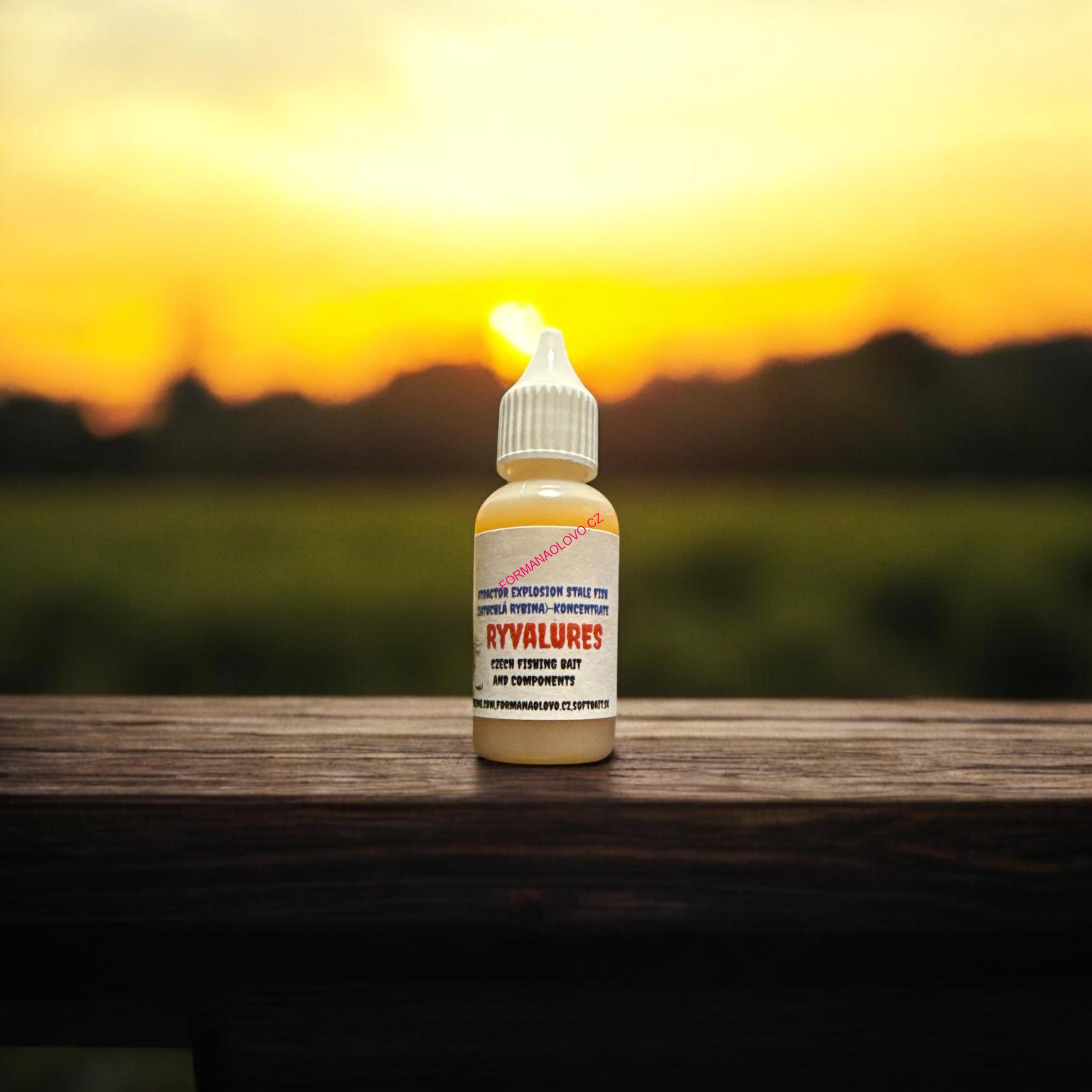 RYVALURES-ATRAKTOR-KONCENTRÁT DO GUMOVÝCH NÁSTRAH ZATUCHLÁ RYBINA 30ML