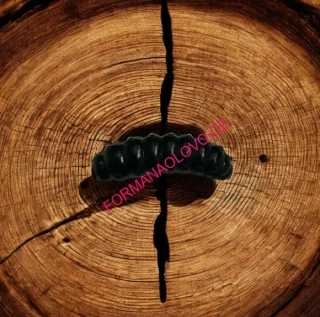 LARVA NA PSTRUHY WORM BLACK 33MM-1,34G-10ks