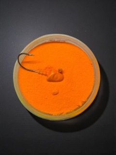 GUMOVÁ BARVA NA JIGOVÉ HLAVIČKY FLUO ORANGE 500G